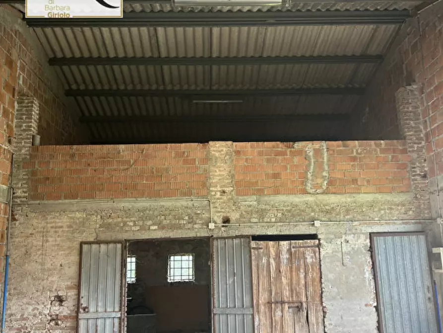 Immagine 4 di Rustico / casale in vendita  a Masi