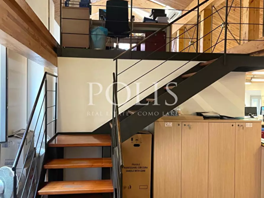 Immagine 8 di Ufficio in affitto  a Como