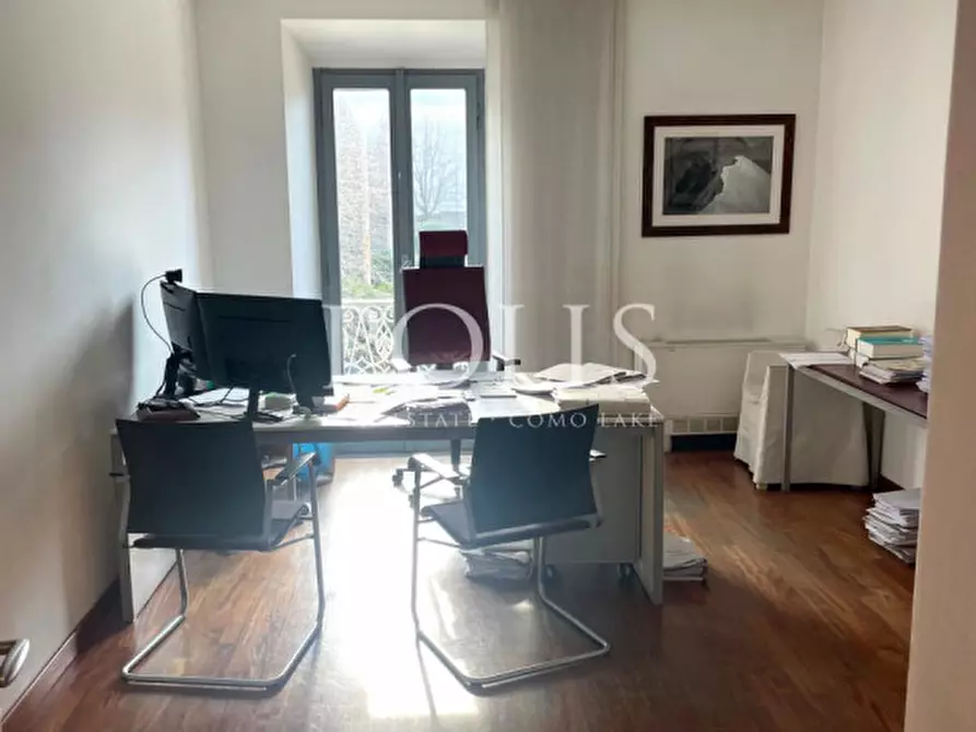 Immagine 14 di Ufficio in affitto  a Como