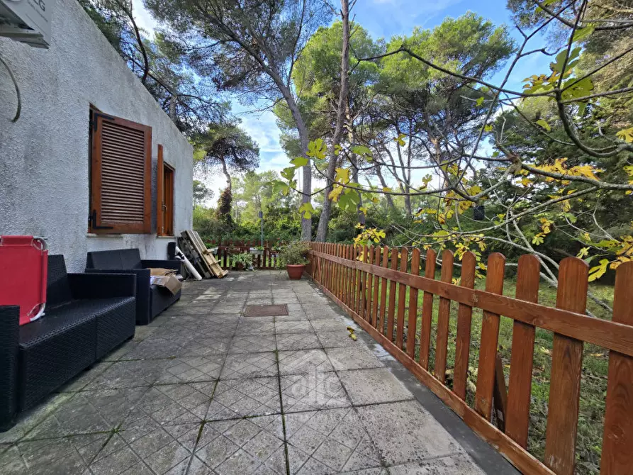 Immagine 10 di Villa in vendita  in Strada Provinciale S. Cataldo, 73029 Vernole LE a Vernole