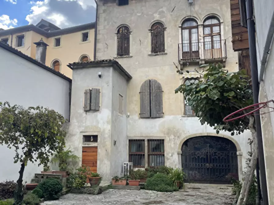 Immagine 5 di Casa indipendente in vendita  in Via Martiri della Libertà a Vittorio Veneto