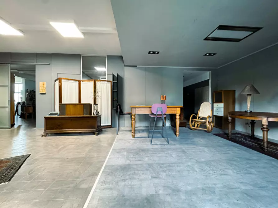 Immagine 1 di Negozio in vendita  in Via sottolusignana 22 a Gozzano