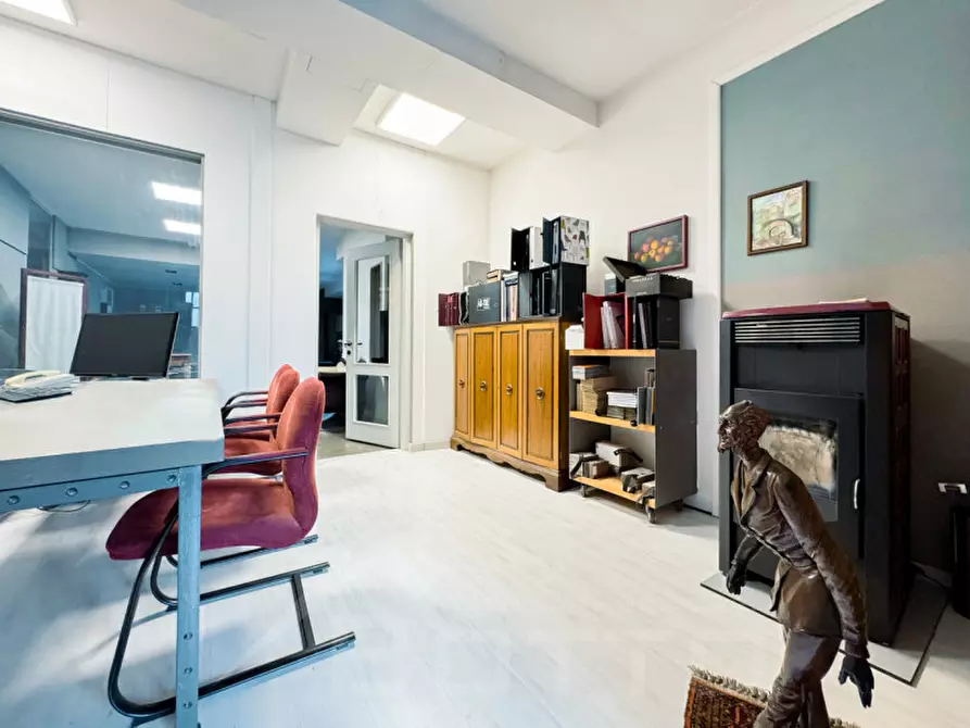 Immagine 6 di Negozio in vendita  in Via sottolusignana 22 a Gozzano