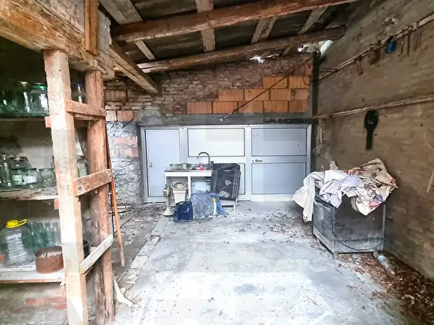 Immagine 12 di Casa indipendente in vendita  in TRAVERSAGNO 15 a Lugo