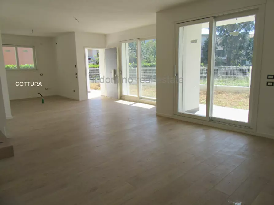 Immagine 1 di Casa quadrifamiliare in vendita  in Via Nazario Sauro a Abano Terme