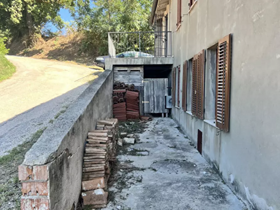Immagine 27 di Casa bifamiliare in vendita  a Montefelcino