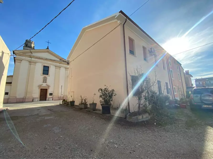 Immagine 10 di Appartamento in vendita  in Via Marconi a Mozzecane