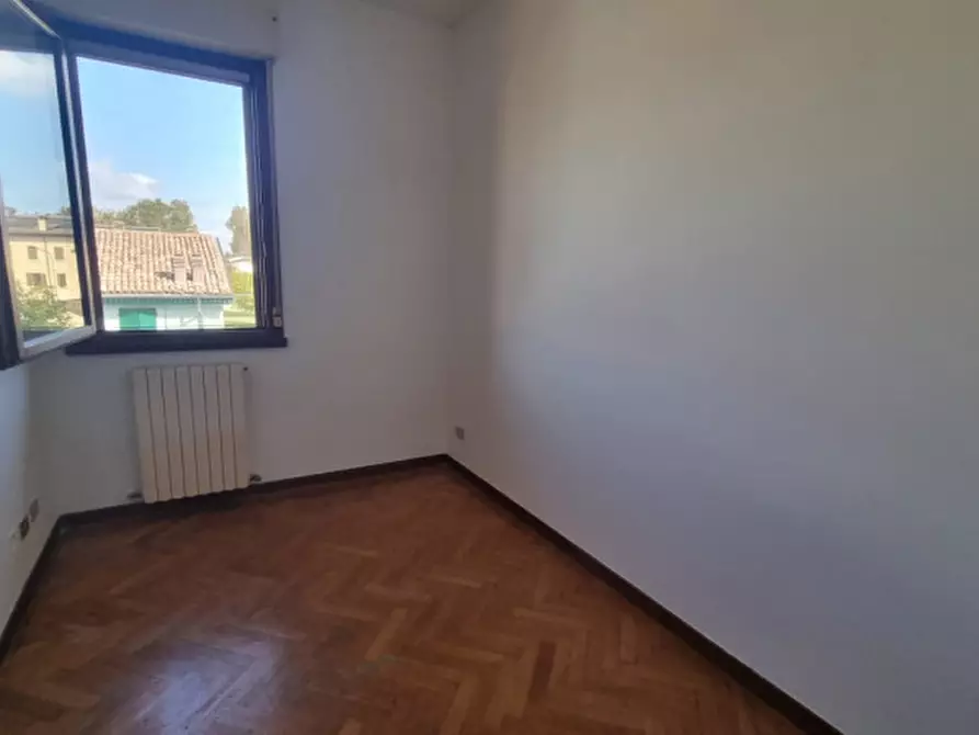 Immagine 13 di Appartamento in vendita  in Via Quinto Ennio a Carpi