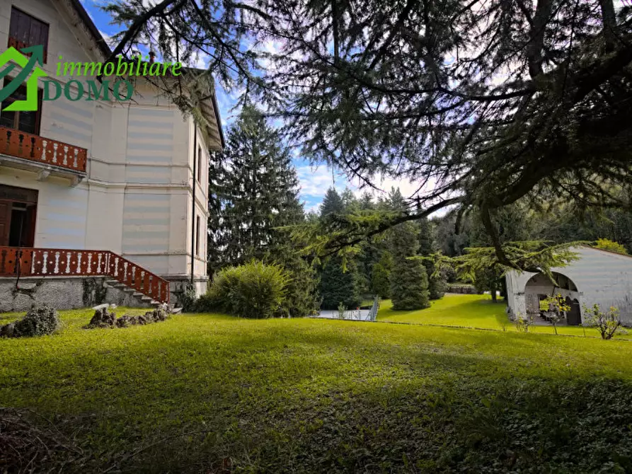Immagine 1 di Villa in vendita  in via pieve a Velo D'astico