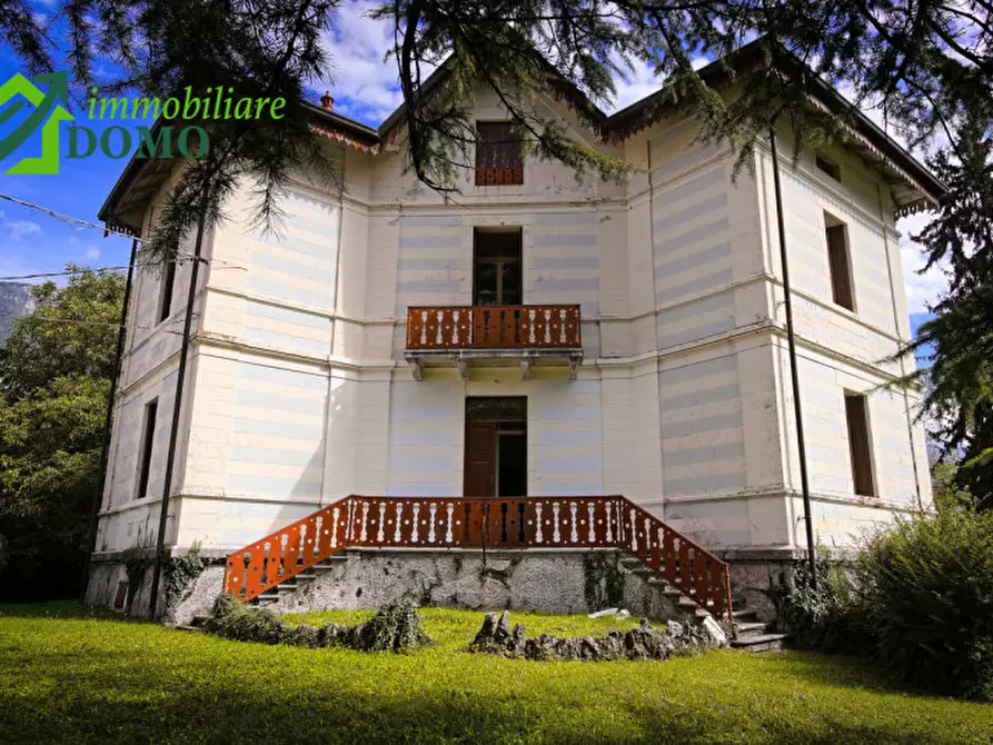 Immagine 2 di Villa in vendita  in via pieve a Velo D'astico