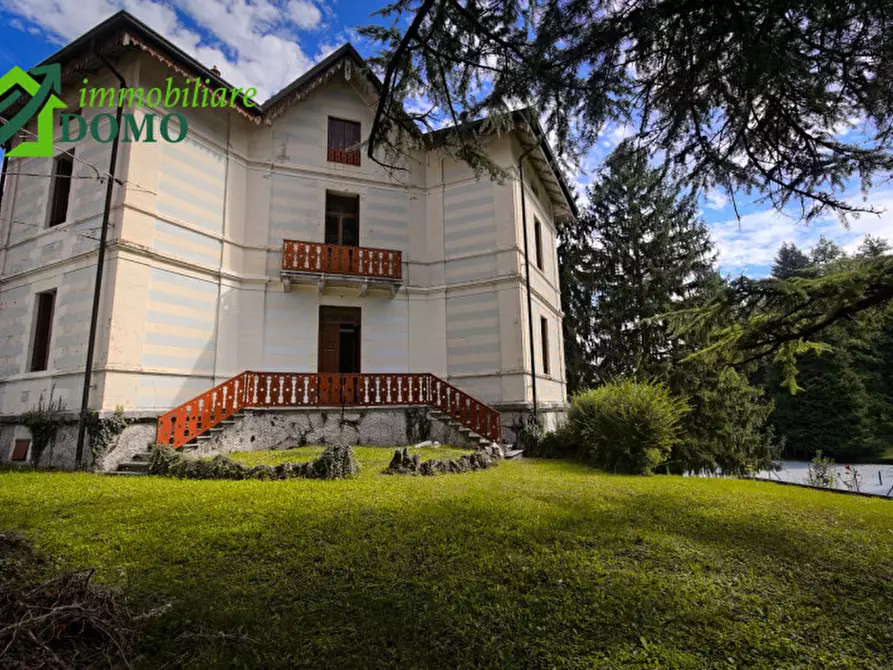 Immagine 2 di Villa in vendita  in via pieve a Velo D'astico