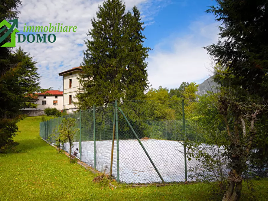 Immagine 23 di Villa in vendita  in via pieve a Velo D'astico