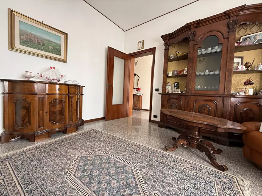 Immagine 2 di Appartamento in vendita  in Strada La Rizza a Castel D'azzano