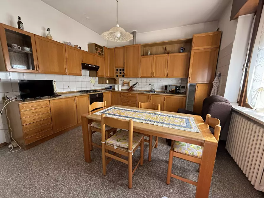 Immagine 3 di Appartamento in vendita  in Strada La Rizza a Castel D'azzano