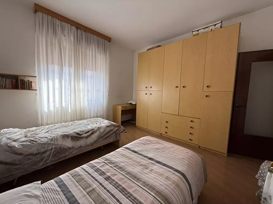 Immagine 6 di Appartamento in vendita  in Strada La Rizza a Castel D'azzano