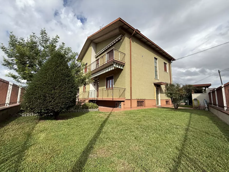 Immagine 8 di Appartamento in vendita  in Strada La Rizza a Castel D'azzano