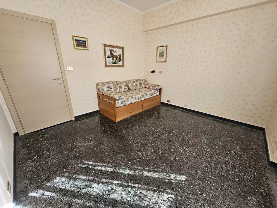 Immagine 8 di Appartamento in vendita  in via Collodi a Savona