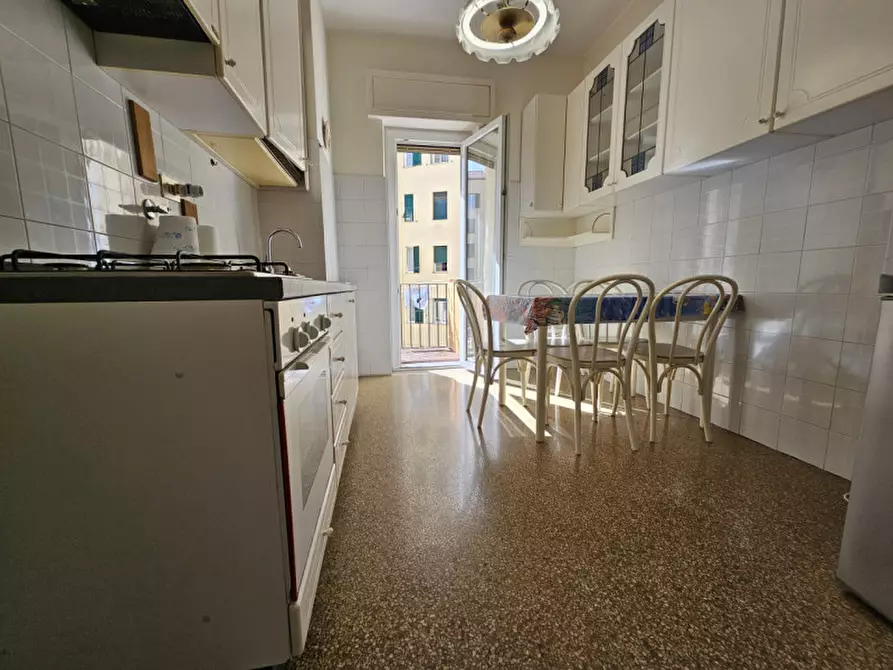 Immagine 11 di Appartamento in vendita  in via Collodi a Savona