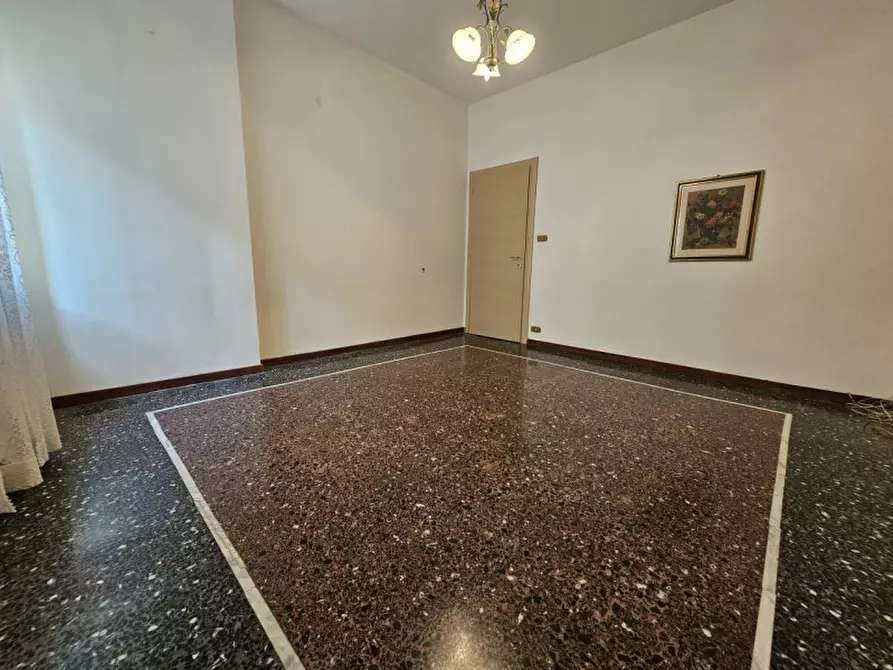 Immagine 17 di Appartamento in vendita  in via Collodi a Savona