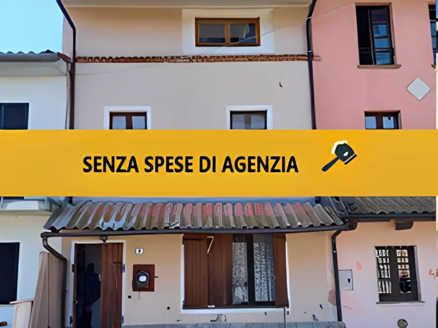 Immagine 1 di Appartamento in vendita  in Località Cà de' Belli, 8 a Pieve Porto Morone