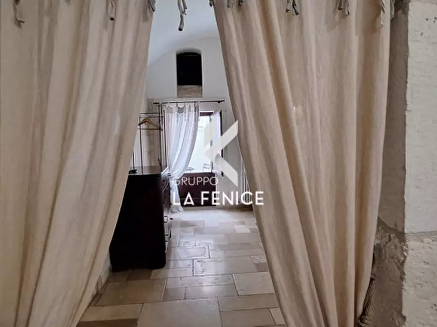 Immagine 20 di Appartamento in vendita  in via Dura a Locorotondo