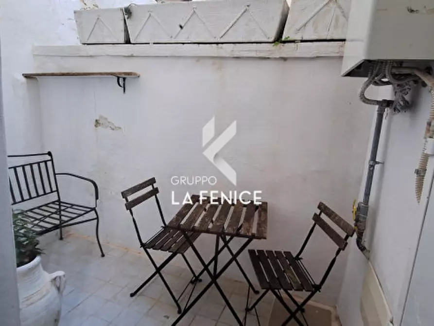 Immagine 28 di Appartamento in vendita  in via Dura a Locorotondo