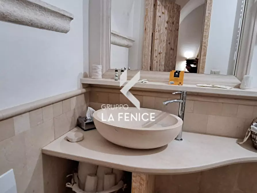 Immagine 30 di Appartamento in vendita  in via Dura a Locorotondo