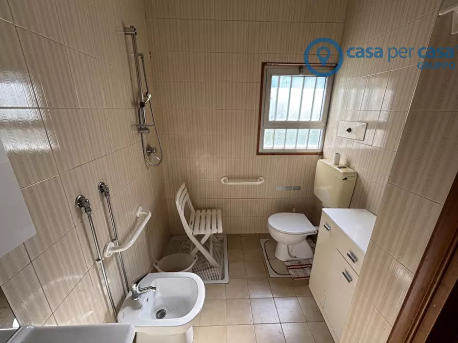 Immagine 10 di Casa indipendente in vendita  a Ceregnano