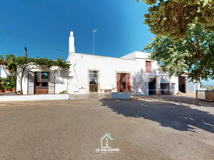 Immagine 1 di Villa in vendita  in CONTRADA MINOIA CASTELLANA TURI 1 a Conversano