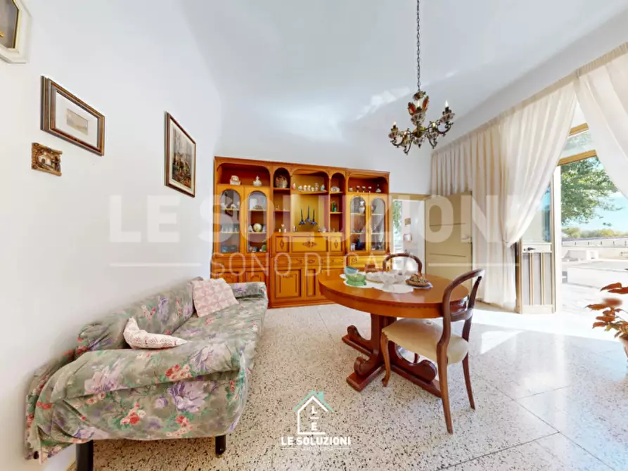 Immagine 4 di Villa in vendita  in CONTRADA MINOIA CASTELLANA TURI 1 a Conversano