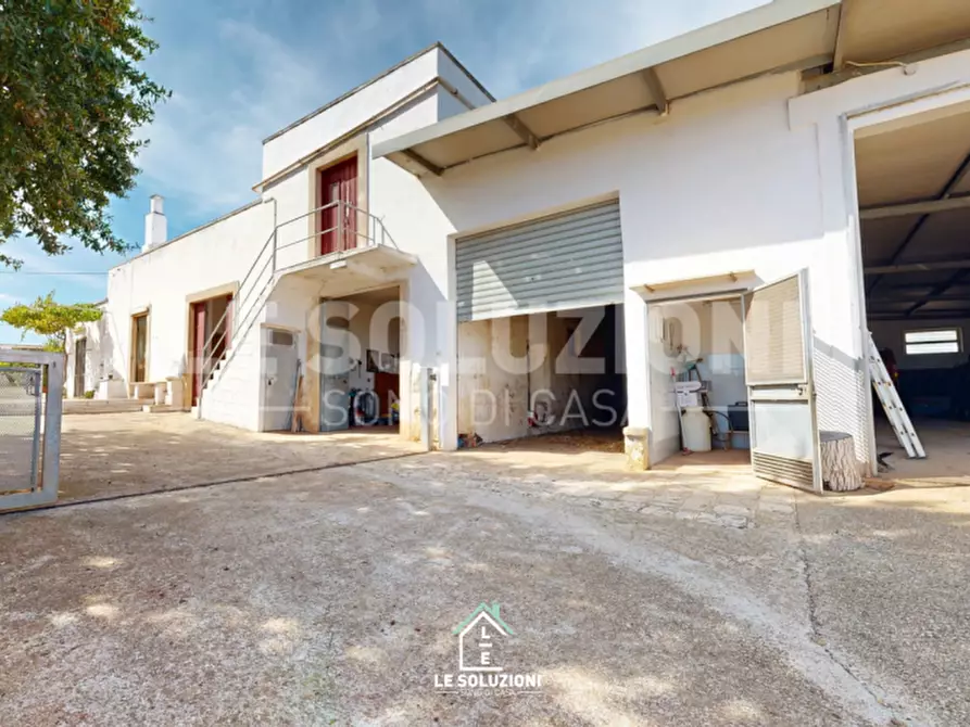 Immagine 25 di Villa in vendita  in CONTRADA MINOIA CASTELLANA TURI 1 a Conversano