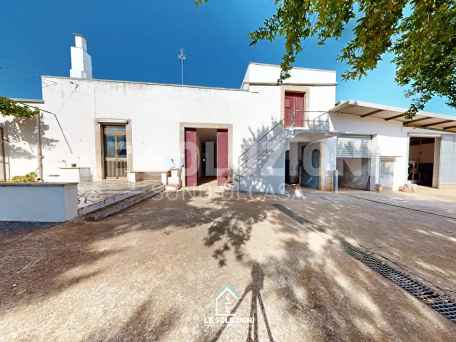 Immagine 34 di Villa in vendita  in CONTRADA MINOIA CASTELLANA TURI 1 a Conversano