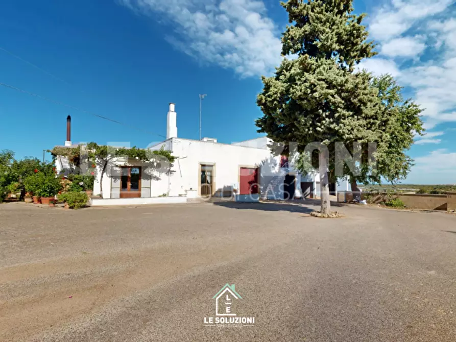 Immagine 36 di Villa in vendita  in CONTRADA MINOIA CASTELLANA TURI 1 a Conversano