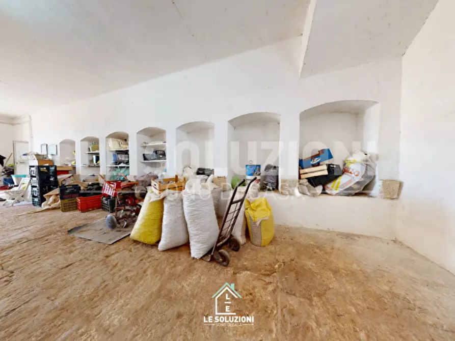 Immagine 46 di Villa in vendita  in CONTRADA MINOIA CASTELLANA TURI 1 a Conversano