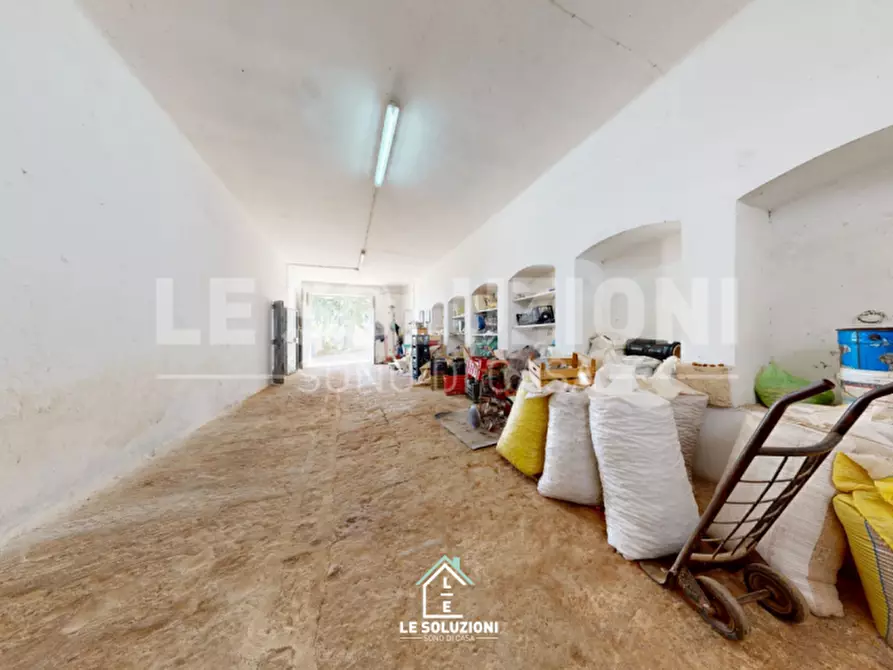 Immagine 48 di Villa in vendita  in CONTRADA MINOIA CASTELLANA TURI 1 a Conversano