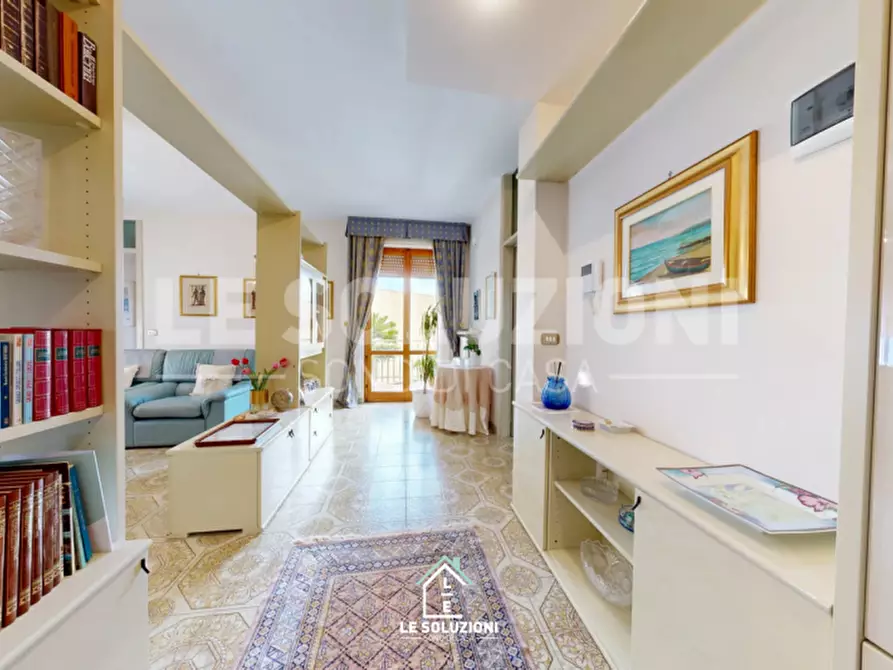 Immagine 4 di Appartamento in vendita  in Via Gianbattista Vico 6 a Castellana Grotte