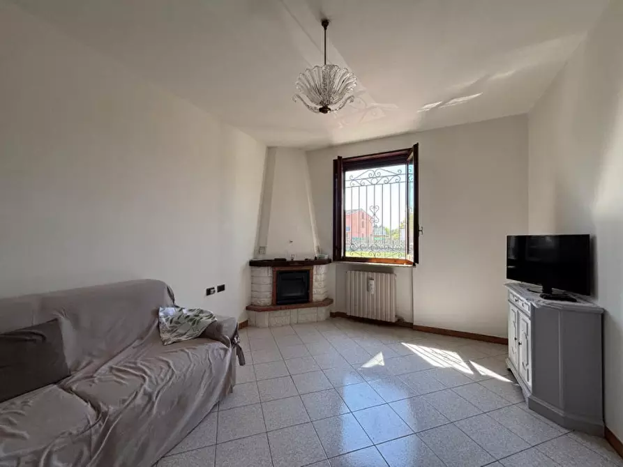 Immagine 5 di Villetta a schiera in affitto  in via Vedole a Colorno