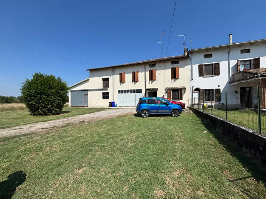 Immagine 45 di Villetta a schiera in affitto  in via Vedole a Colorno