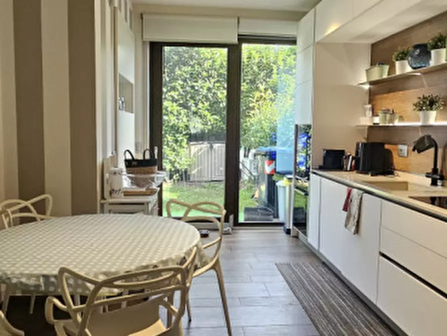 Immagine 15 di Casa bifamiliare in vendita  a Bussolengo