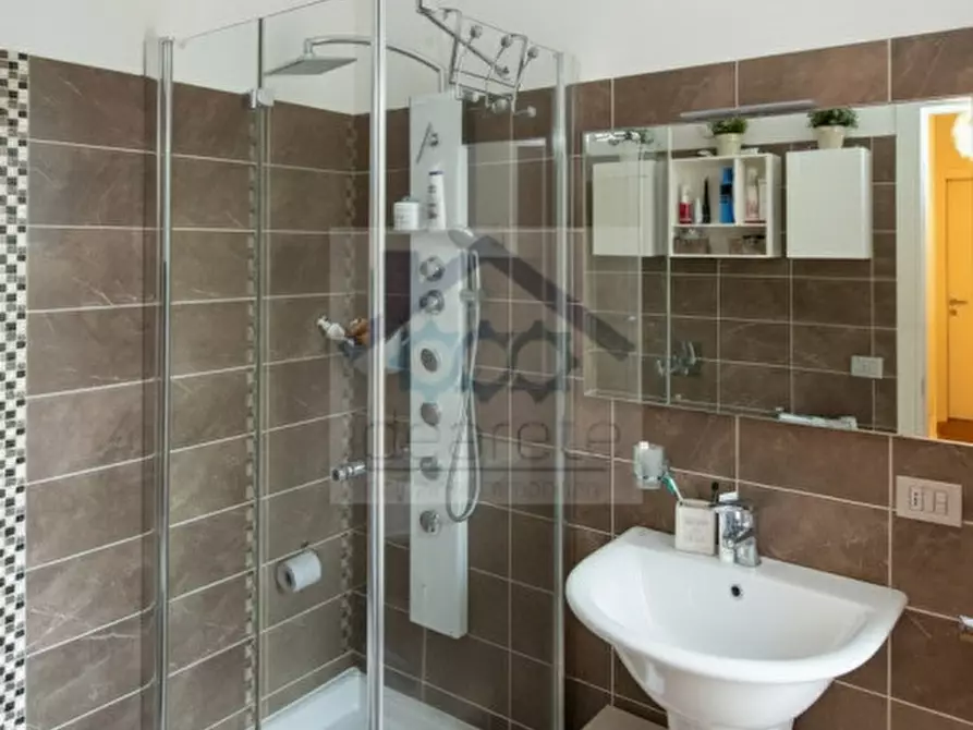 Immagine 22 di Casa bifamiliare in vendita  a Bussolengo