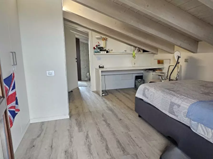 Immagine 25 di Casa bifamiliare in vendita  a Bussolengo