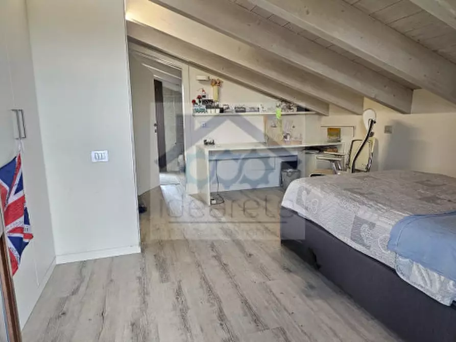 Immagine 29 di Casa bifamiliare in vendita  a Bussolengo