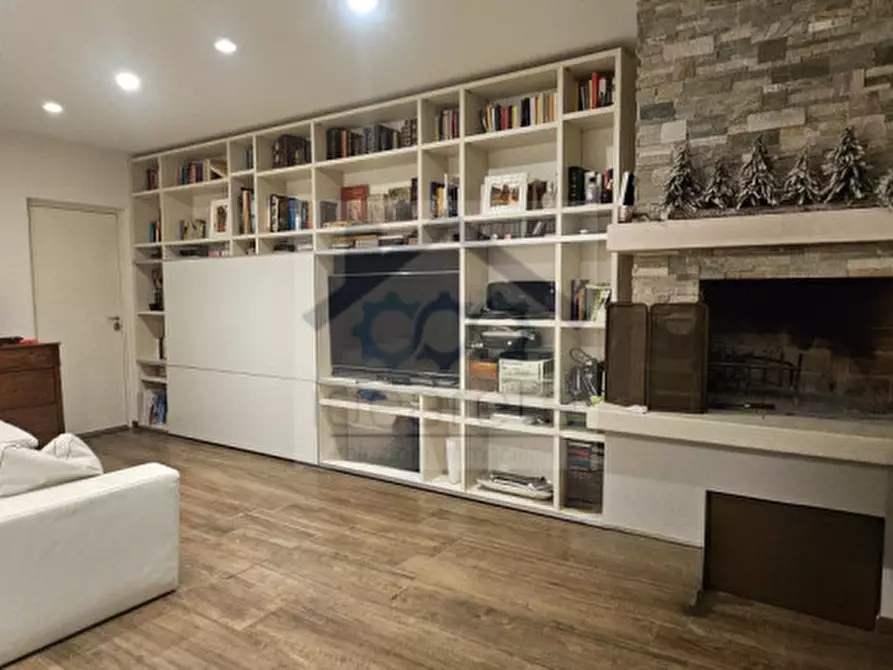 Immagine 30 di Casa bifamiliare in vendita  a Bussolengo