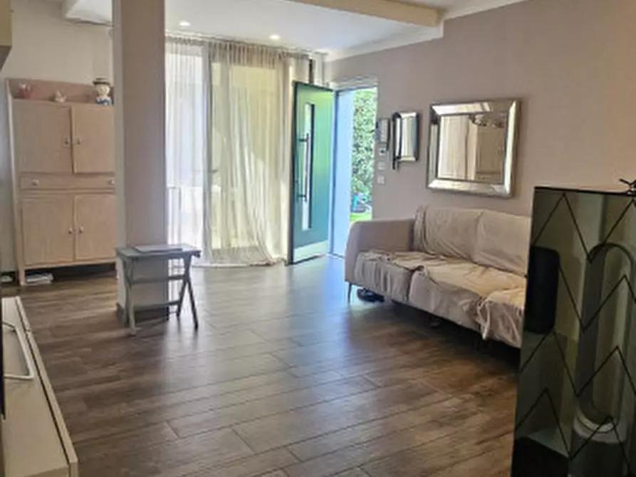 Immagine 33 di Casa bifamiliare in vendita  a Bussolengo