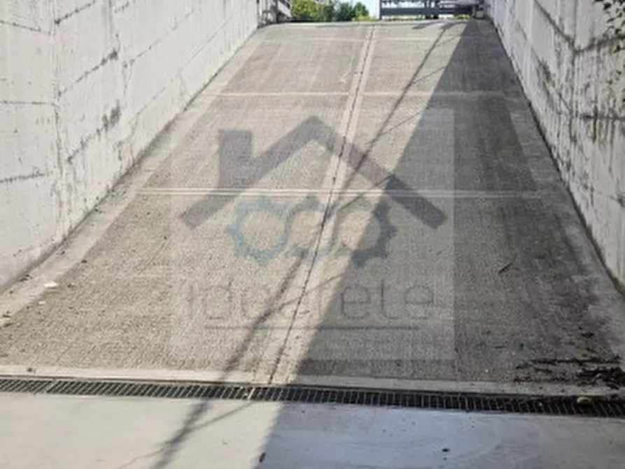 Immagine 36 di Casa bifamiliare in vendita  a Bussolengo