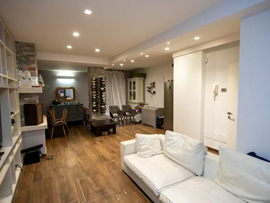 Immagine 37 di Casa bifamiliare in vendita  a Bussolengo