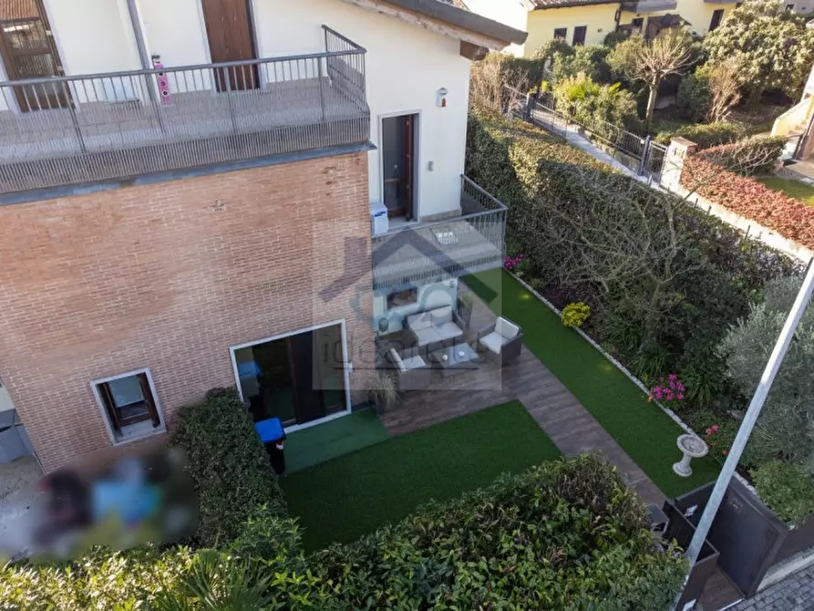 Immagine 39 di Casa bifamiliare in vendita  a Bussolengo