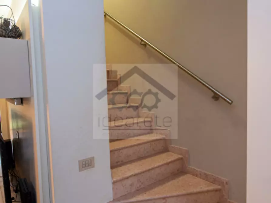 Immagine 43 di Casa bifamiliare in vendita  a Bussolengo
