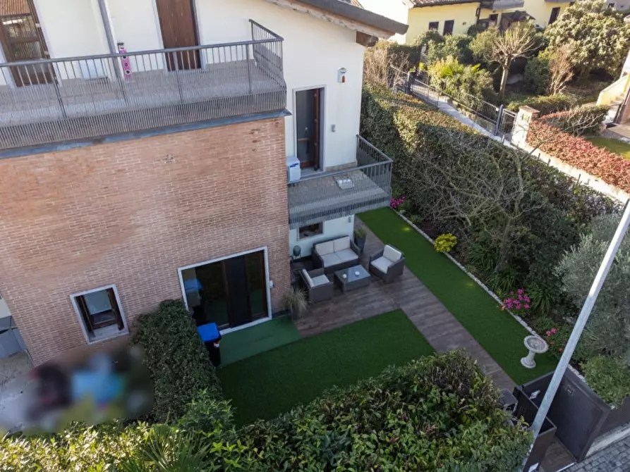 Immagine 41 di Casa bifamiliare in vendita  a Bussolengo