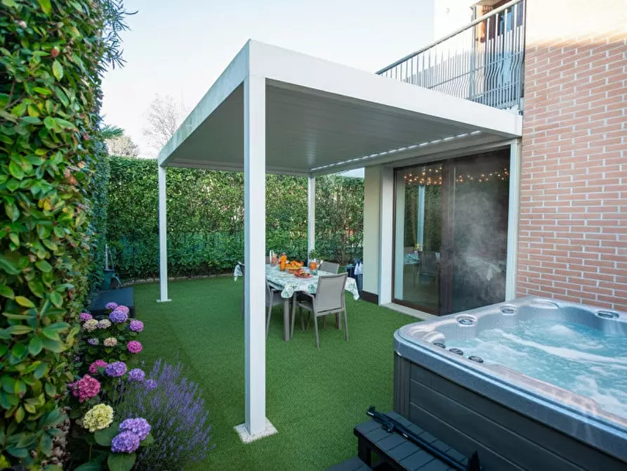 Immagine 42 di Casa bifamiliare in vendita  a Bussolengo